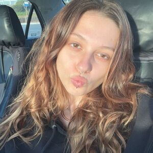 Meet your Posher, Alissa